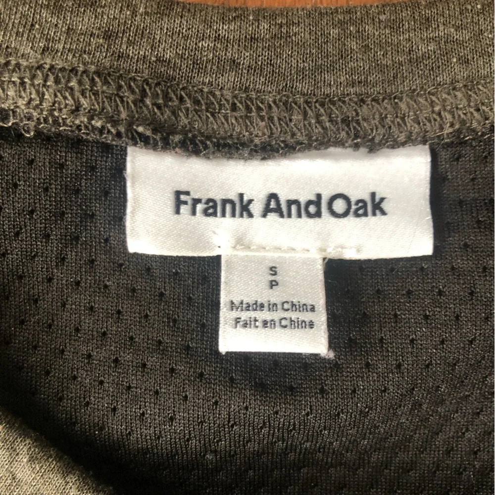 Frank And Oak Insulated Seeatshirt Size S Green Unisex - Picture 7 of 8